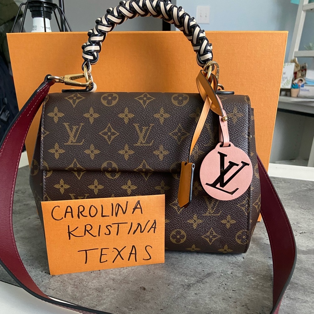 ❌SOLD❌💯 authentic Clunny Bb LV Monogram
